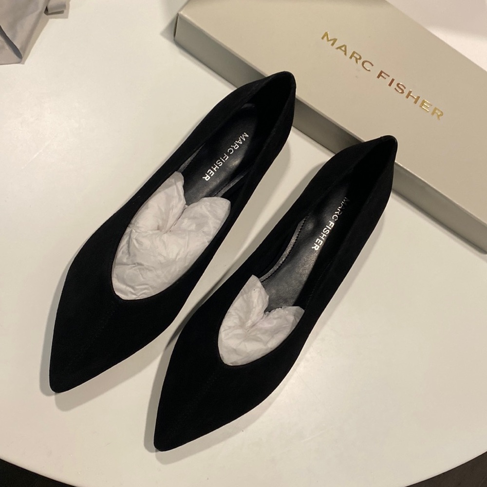 NWT Marc Fisher black suede pointy toe flat- Altair